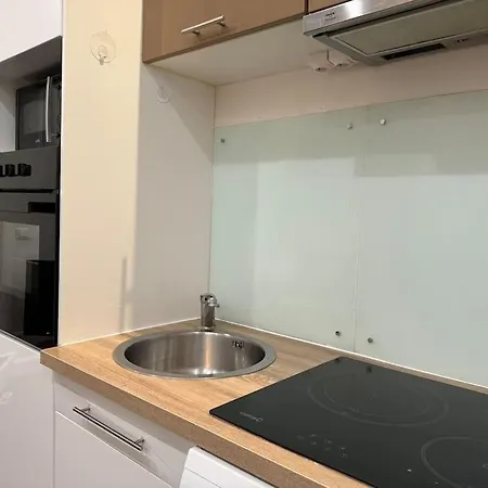 Awesome 2br 5 Min To Arc De Triomphe Paris