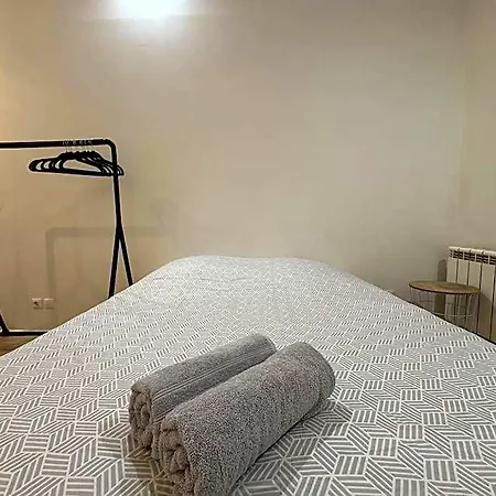 Apartman Awesome 2br 5 Min To Arc De Triomphe Párizs