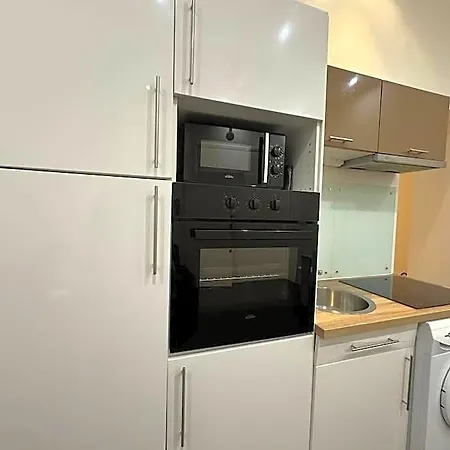 Appartement Awesome 2br 5 Min To Arc De Triomphe Parijs