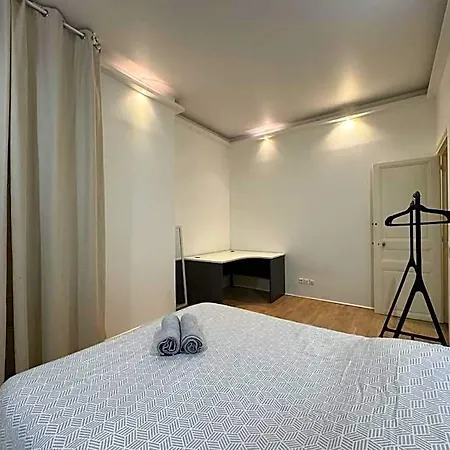 Awesome 2br 5 Min To Arc De Triomphe * Párizs