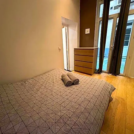 Awesome 2br 5 Min To Arc De Triomphe *