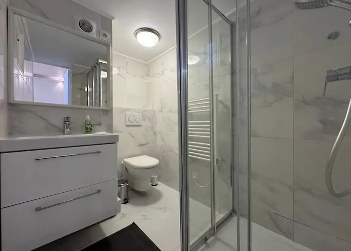 Awesome 2br 5 Min To Arc De Triomphe *