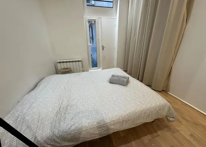 Awesome 2br 5 Min To Arc De Triomphe Párizs
