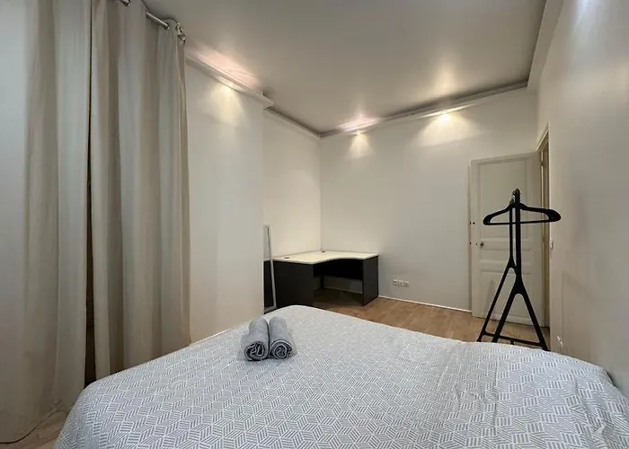 Awesome 2br 5 Min To Arc De Triomphe