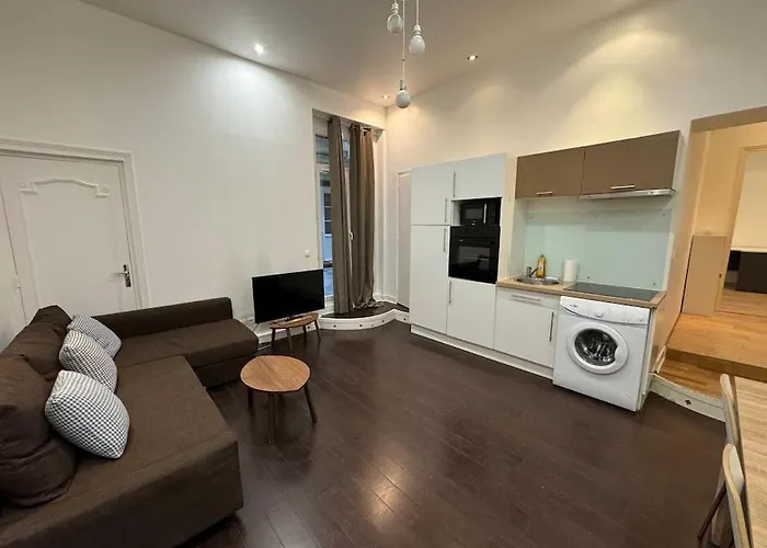 Apartman Awesome 2br 5 Min To Arc De Triomphe